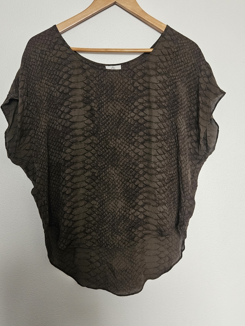 JOIE 100% Silk Snake Print Blouse Top Small